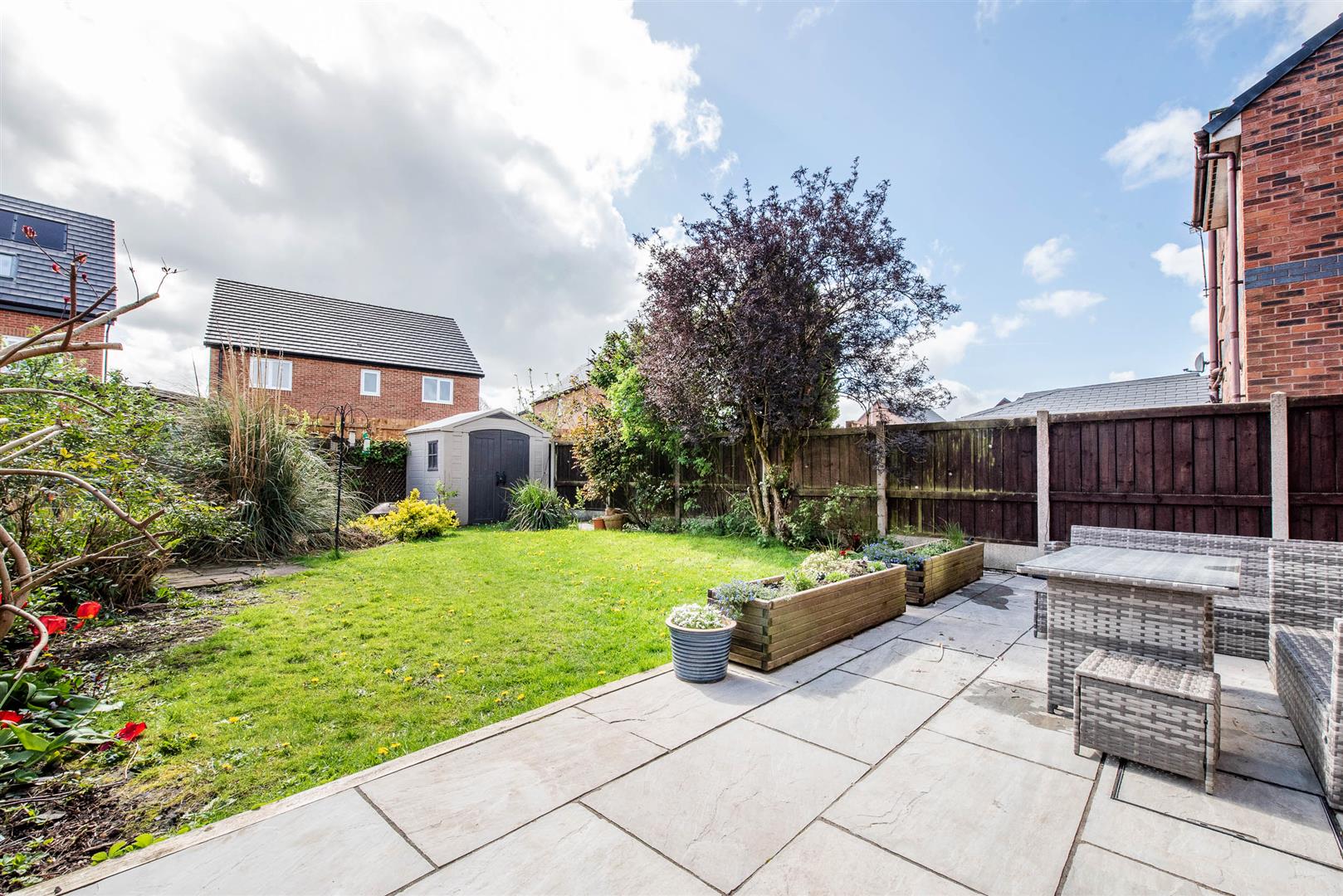 3 bed property in Grange Drive, Chorley